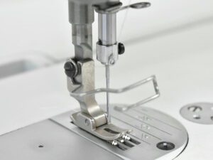Настольная промышленная швейная машина Aurora A-1E Home (A-8600)
