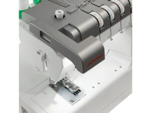 Распошивальная машина Janome CoverPro 3000 Professional