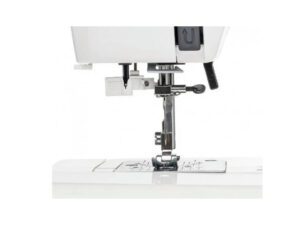 Швейная машина Janome Q33