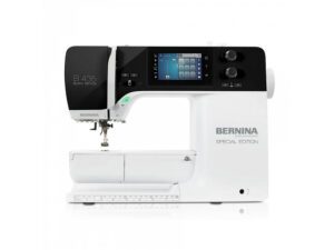 Швейная машина Bernina 435 Black Edition