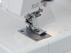 Распошивальная машина Elna eXtend Easycover