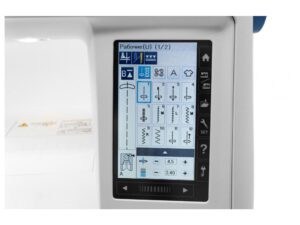Швейно-вышивальная машина Janome SKYLINE S9