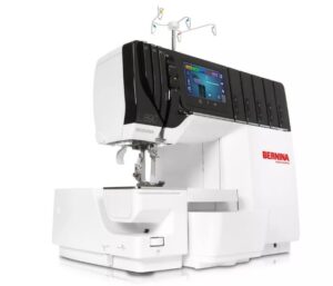 Коверлок Bernina L890