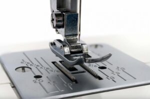 Швейная машина Janome V-15 Escape