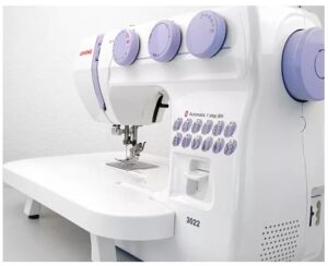 Швейная машина Janome 3022