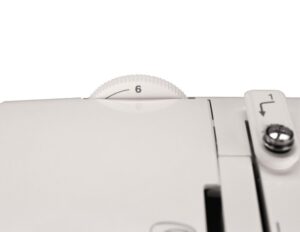 Швейная машина Janome Clio200