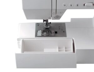 Швейная машина Janome DC 7100
