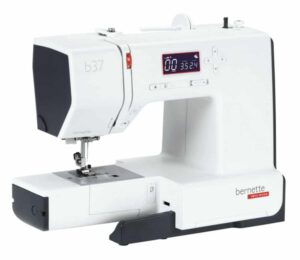 Швейная машина Bernina Bernette b37