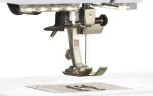 Швейная машина BERNINA 480
