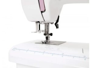 Электромеханическая швейная машина Janome HD 1015