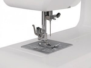 Электромеханическая швейная машина Janome MX 77