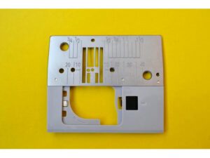 Игольная пластина прямострочная Janome 2318QC, 2324QC и др.