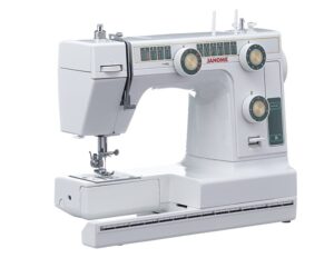 Электромеханическая швейная машина Janome LE22