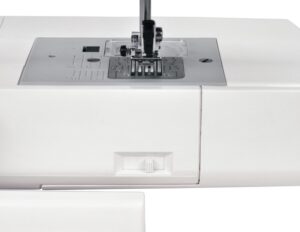 Компьютерная швейная машина Janome DC3900