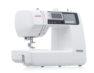 Компьютерная швейная машина Janome 4120 QDC