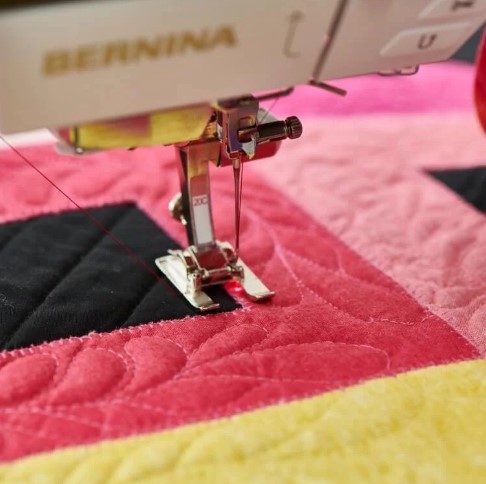 Швейно-вышивальная машина Bernina 790 PRO