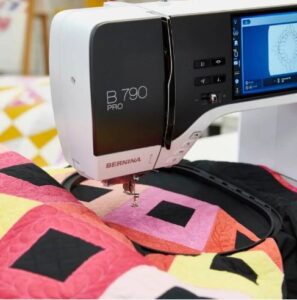 Швейно-вышивальная машина Bernina 790 PRO