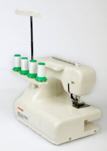 Распошивальная машина Janome CoverPro II