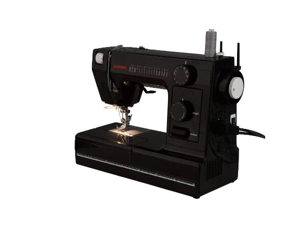 Швейная машина Janome LE-314 NERO