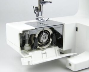 Швейная машина AURORA 520
