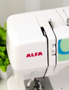 Швейная машина ALFA Osinka