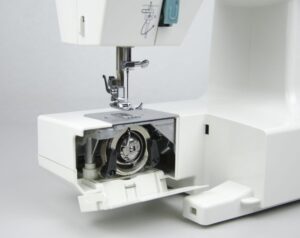 Швейная машина AURORA 530