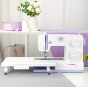 Швейная машина Aurora 780