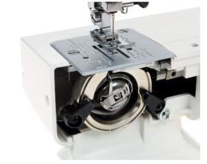 Бытовая швейная машина Janome 331