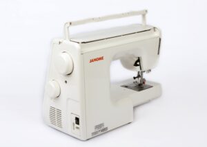 Швейная машина Janome 7524E (без чехла)