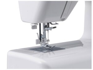 Электромеханическая швейная машина Janome EQ25
