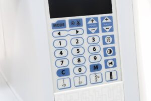 Швейная машина Janome Skyline S3