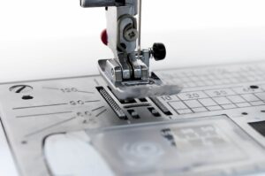 Швейная машина Janome Skyline S3