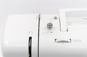 Швейная машина Singer Simple 3250