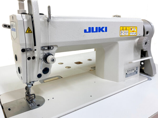 Прямострочная швейная машина Juki DLN-5410NH