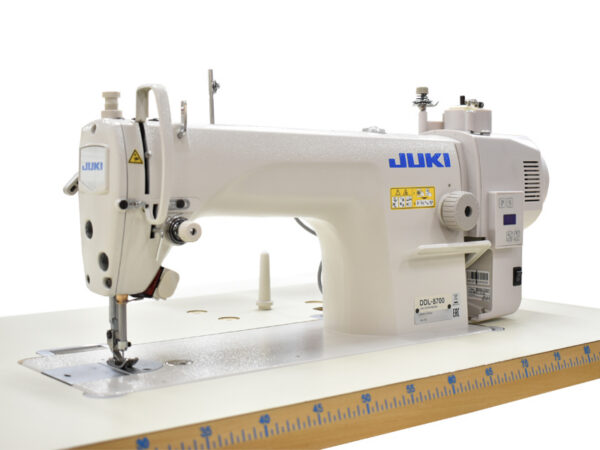 Прямострочная Juki DDL-8700L со встроенным мотором и позиционером иглы