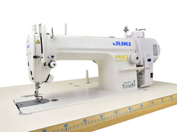 Прямострочная Juki DDL-8100eH со встроенным мотором и позиционером иглы