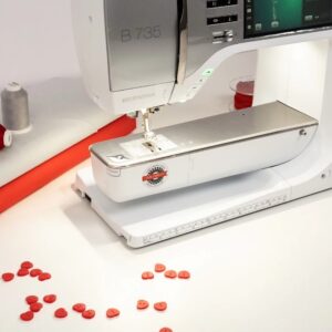 Швейно-вышивальная машина Bernina 735