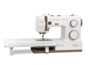 Швейная машина Aurora 580e