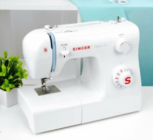 Швейная машина Singer Classic 25