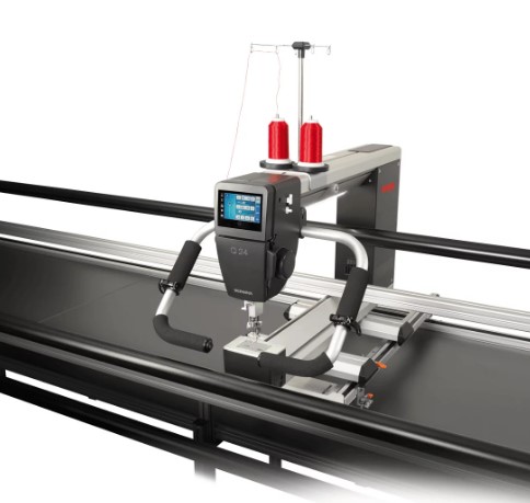 Машина для стежки Bernina Q24