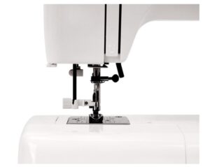 Электромеханическая швейная машина Janome HS1515