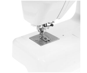 Электромеханическая швейная машина Janome XE 300