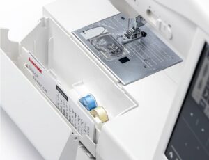 Швейно-вышивальная машина Janome Memory Craft 1000 Smoky Blue