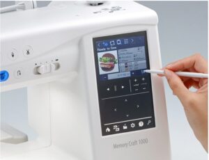 Швейно-вышивальная машина Janome Memory Craft 1000 Smoky Blue